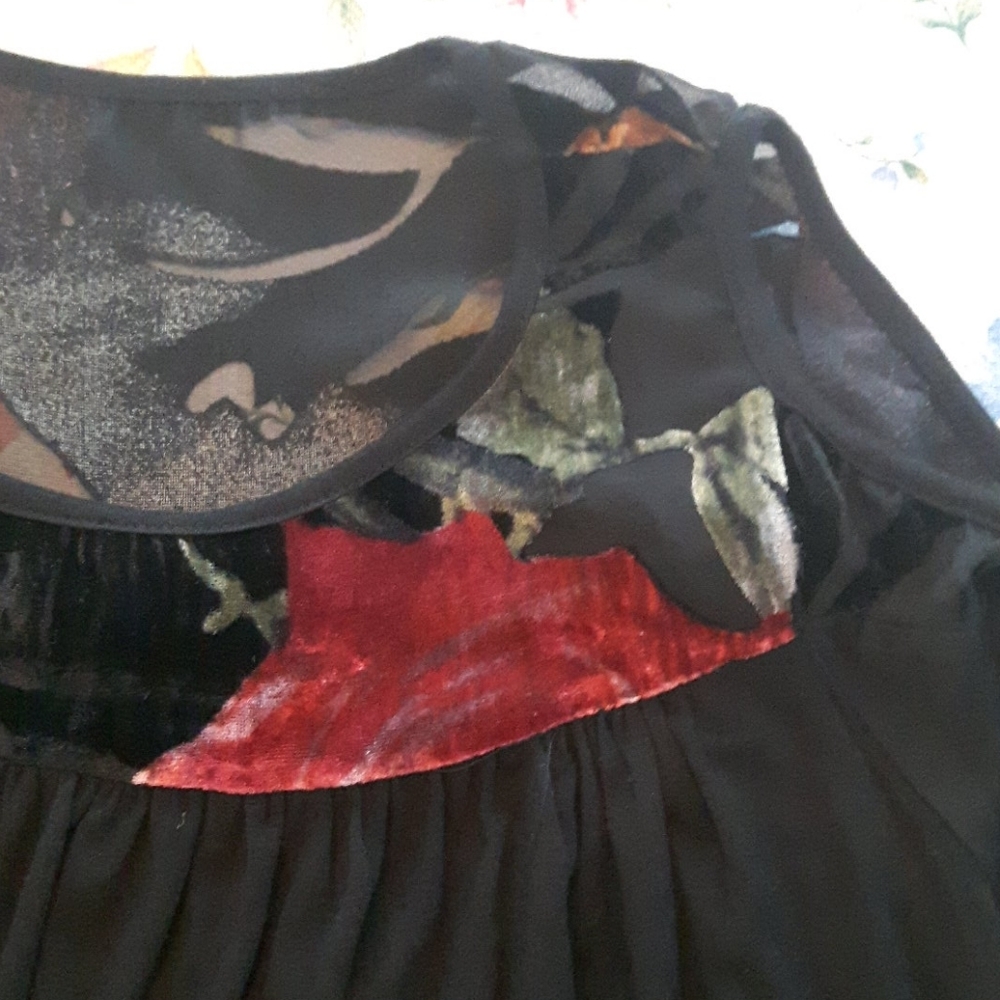 Knapp Studio Cold Shoulder Velvet & Sheer Floral Tunic Top – Size Small - Picture 10 of 14